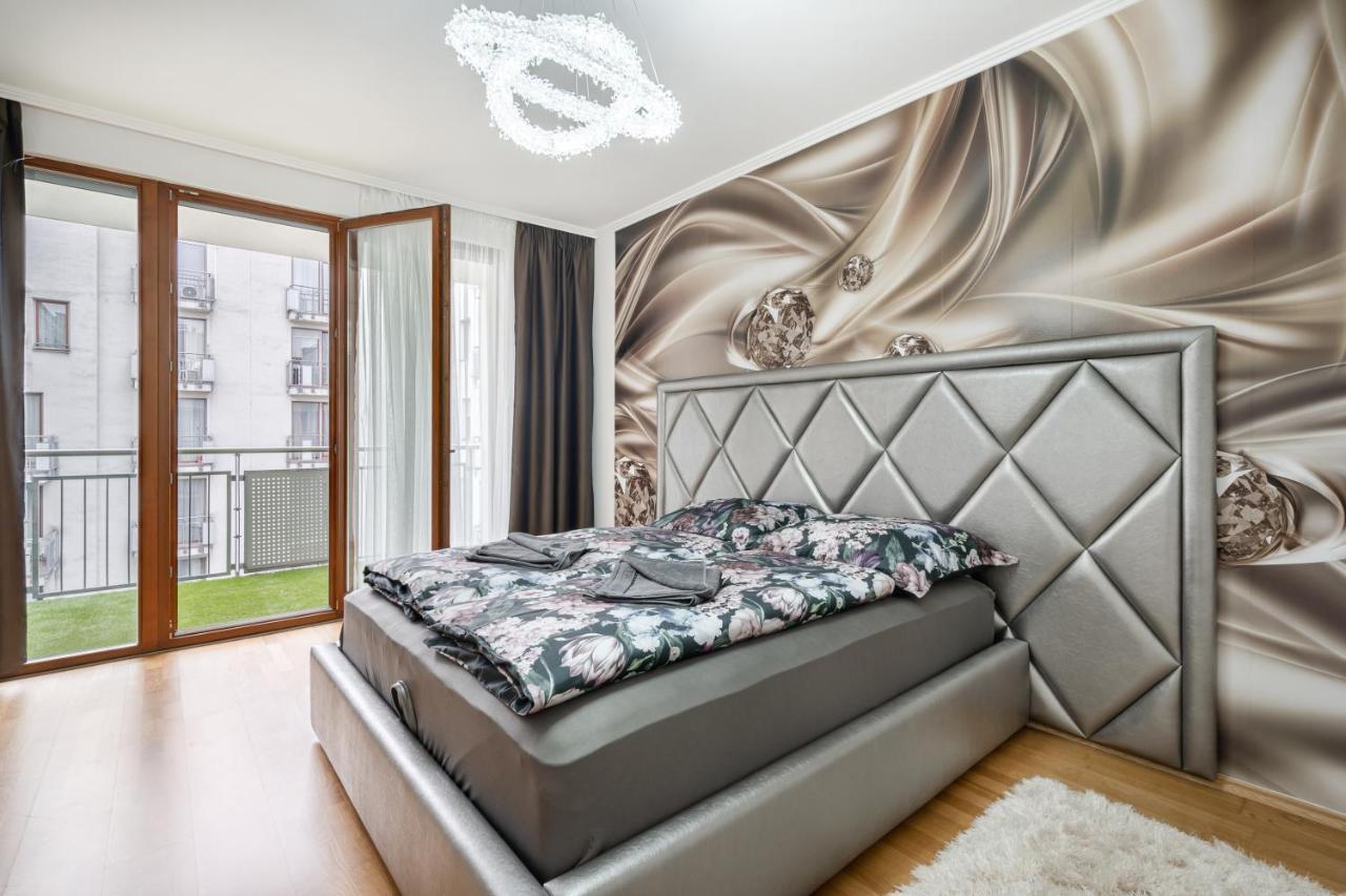 Penthouse Three Bedrooms, Three Balconies Apartment With Free Parking In Kiraly Street Будапешт Экстерьер фото